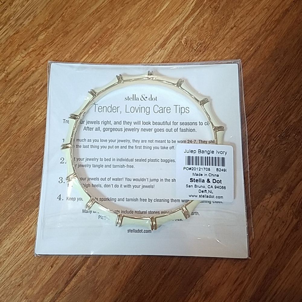 Stella & Dot Julep Bangle